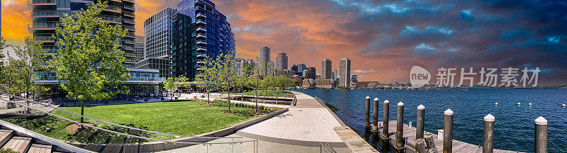 波士顿日落，码头漫步在南波士顿附近的海港/创新区，马萨诸塞州波士顿